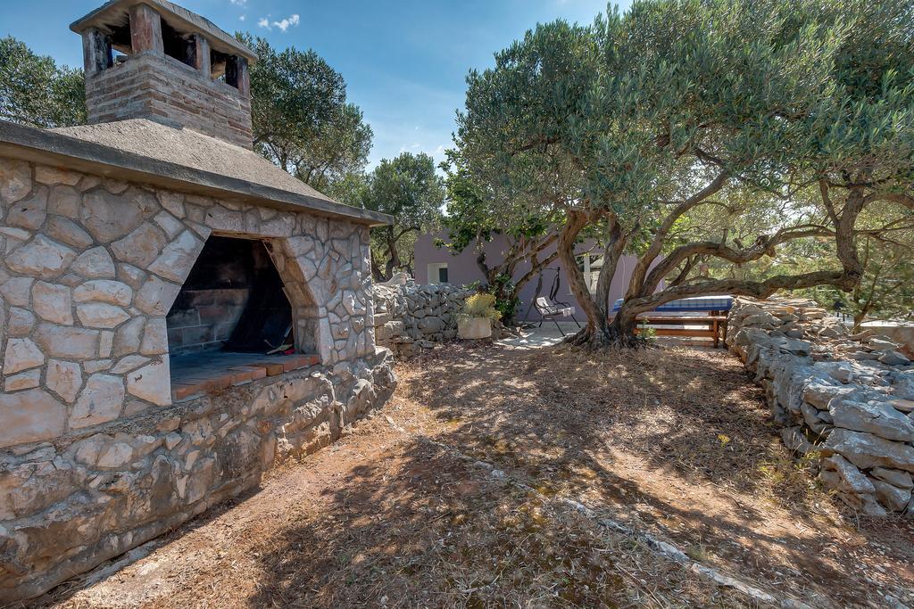 Holiday Home Nikol ヴェリ・ロシニュ エクステリア 写真