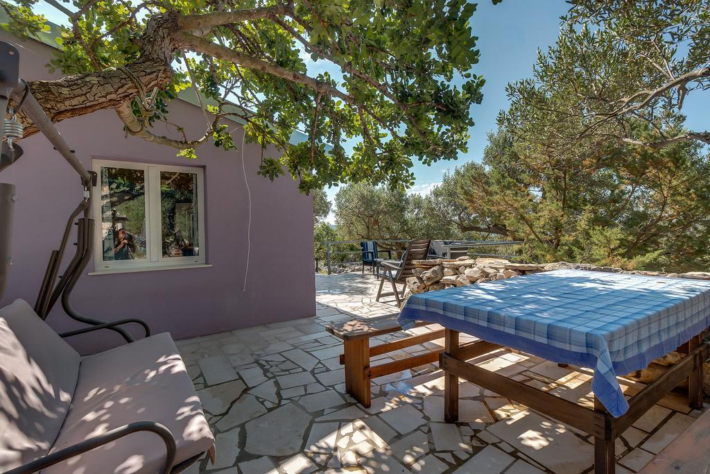 Holiday Home Nikol ヴェリ・ロシニュ エクステリア 写真