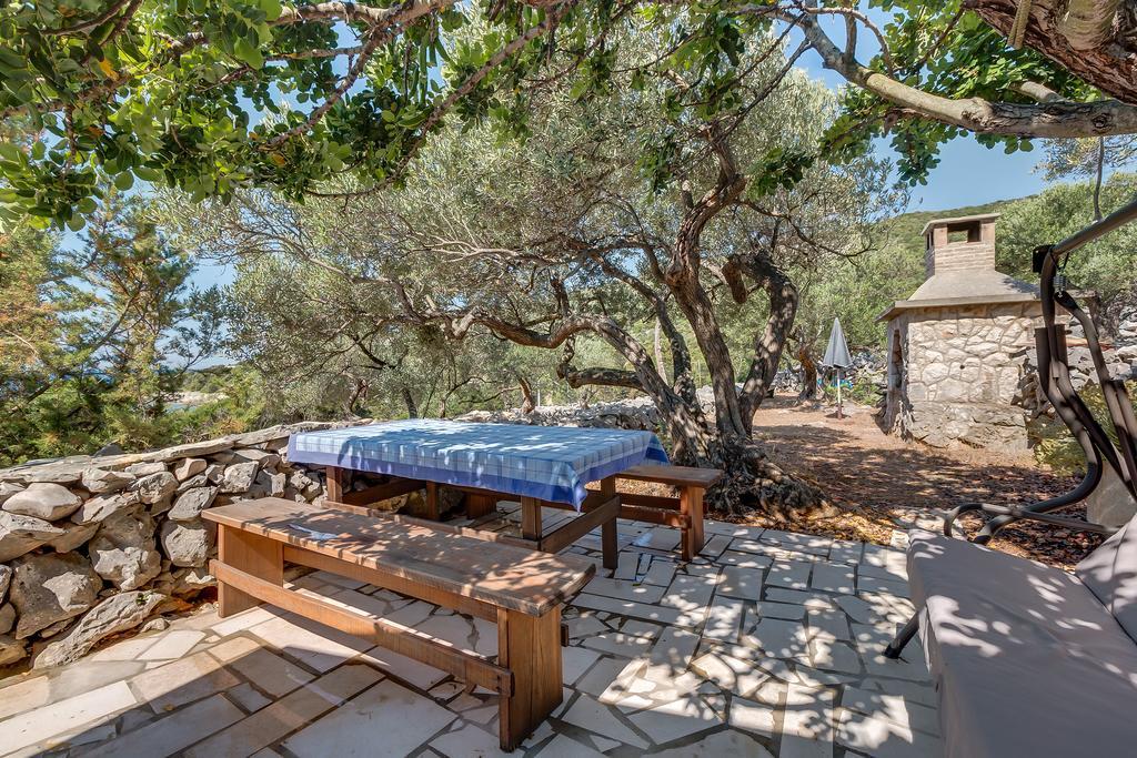 Holiday Home Nikol ヴェリ・ロシニュ エクステリア 写真