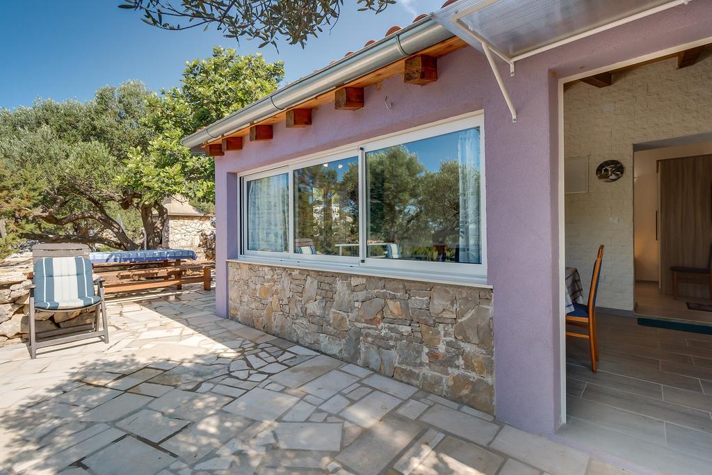 Holiday Home Nikol ヴェリ・ロシニュ エクステリア 写真